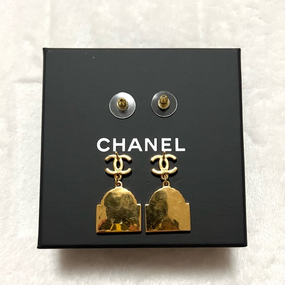 🏖️☀️SUMMER SALE☀️🏖️ Authentic Chanel XL Rue Cambon CC drop earrings GHW - Picture 6 of 8